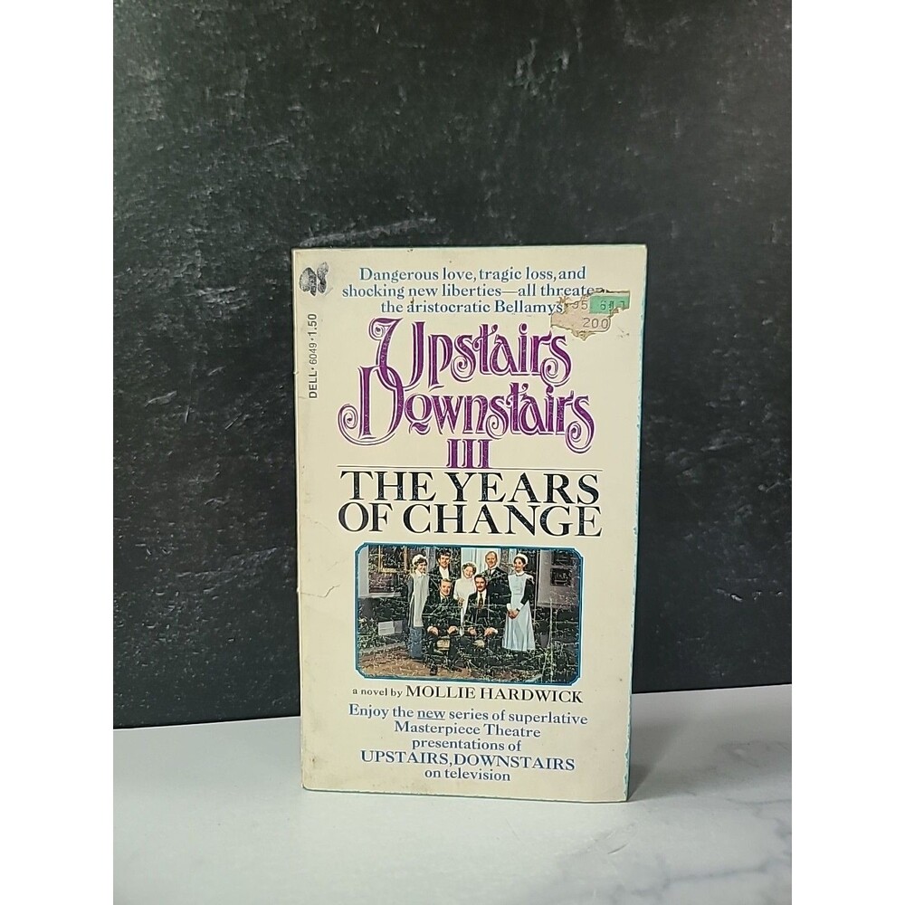 The Years Of Change By Mollie Hardwick Paperback